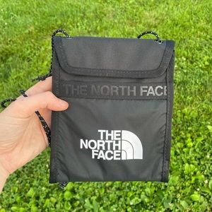 The North Face Bozer Neck Pouch